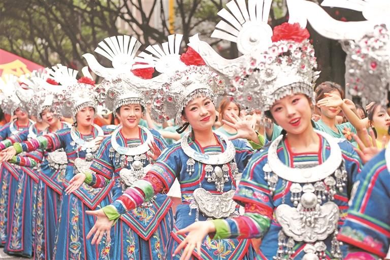 文旅体融合展现新风采——这就是民族团结和...